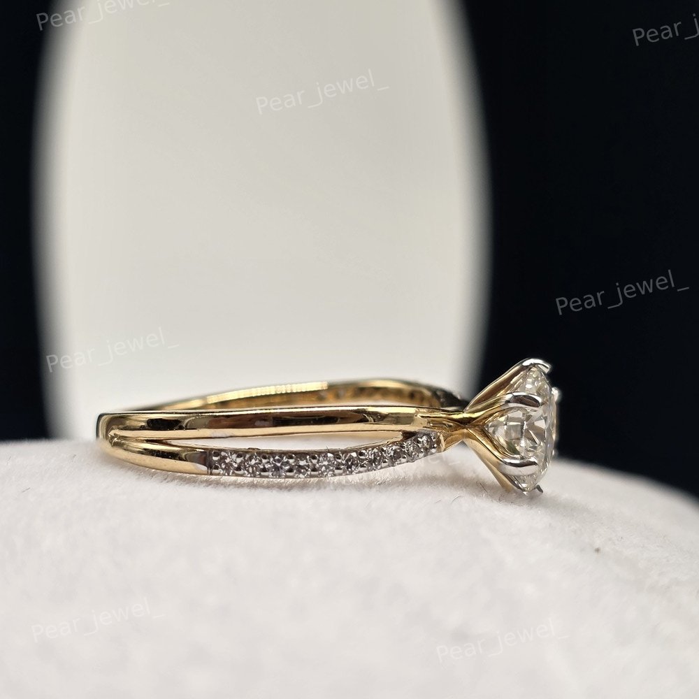 Round Cut VVS Moissanite Diamond Sparkling 925 Sterling Silver Sparkling Ring