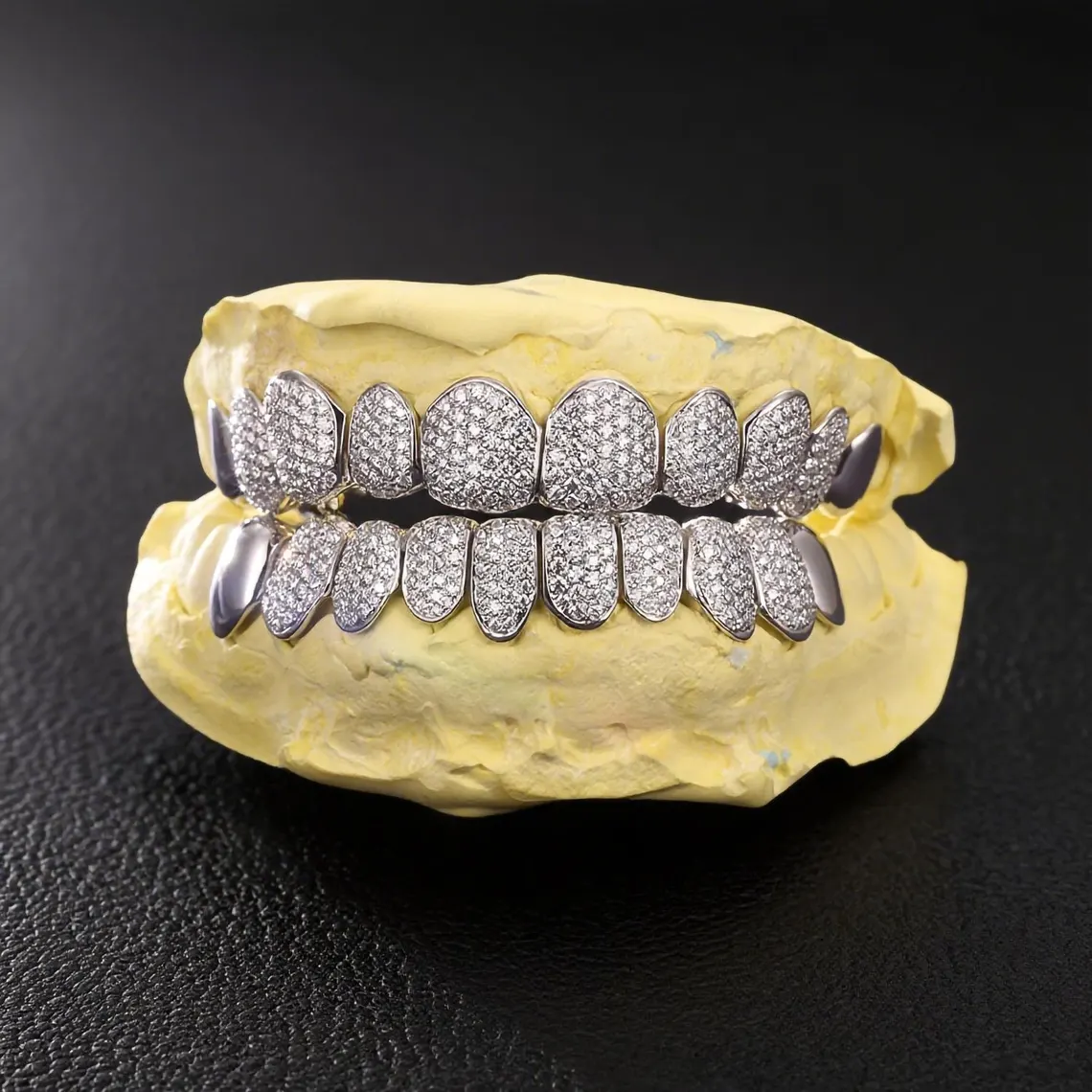 925 Silver Round Cut VVS Moissanite Diamond Grillz