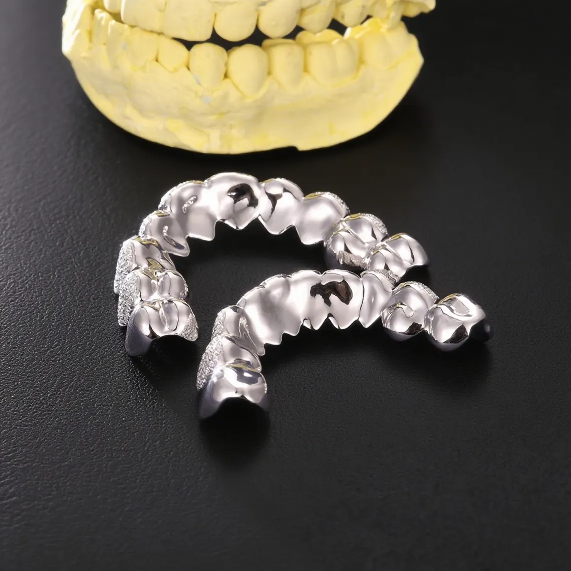 925 Silver Round Cut VVS Moissanite Diamond Grillz