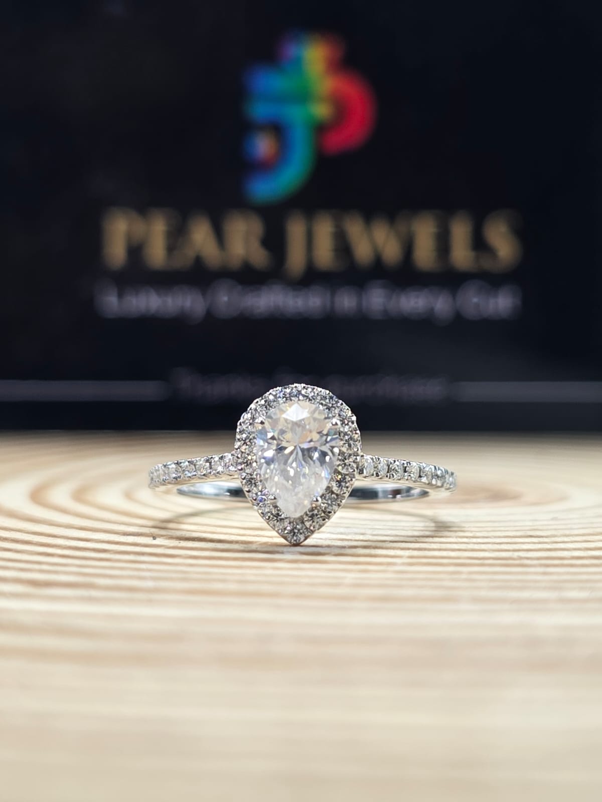 VVS Moissanite Diamond Pear Cut Engagement Ring For Women Propsal