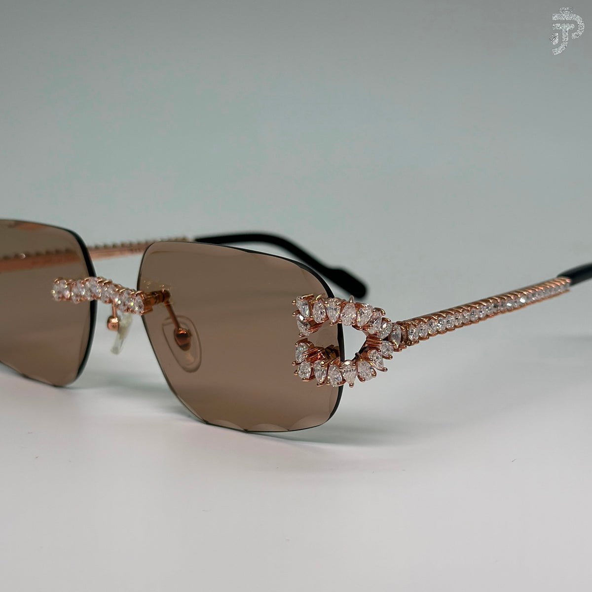 Pear Cut VVS Clarity Stone Sunglasses For Unisex Daily Wear