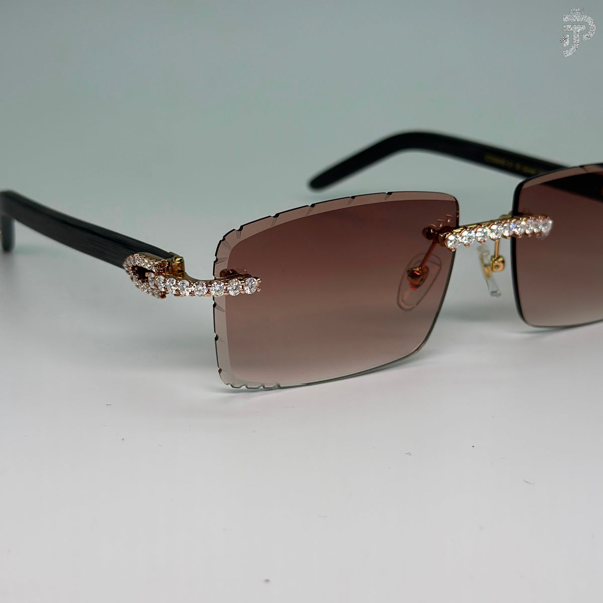 Brown Gradiant Glasses With VVS Round Brilliant Cut Stone & Black Frame