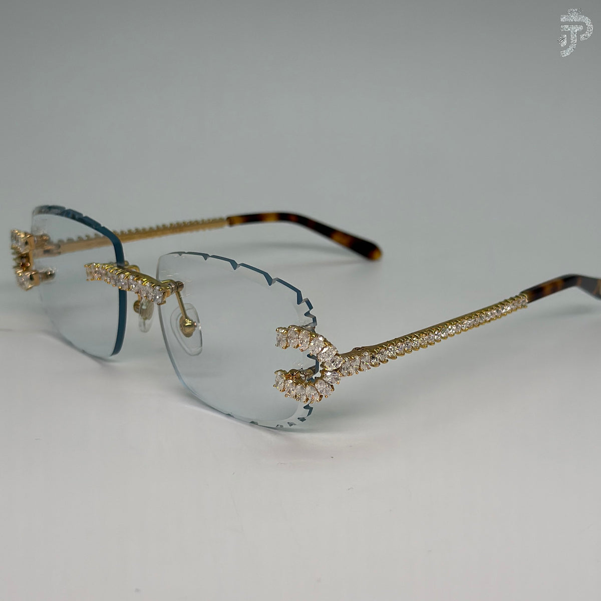 White Glass With Oval Cut Stone In Rhodium Plated Sunglasses