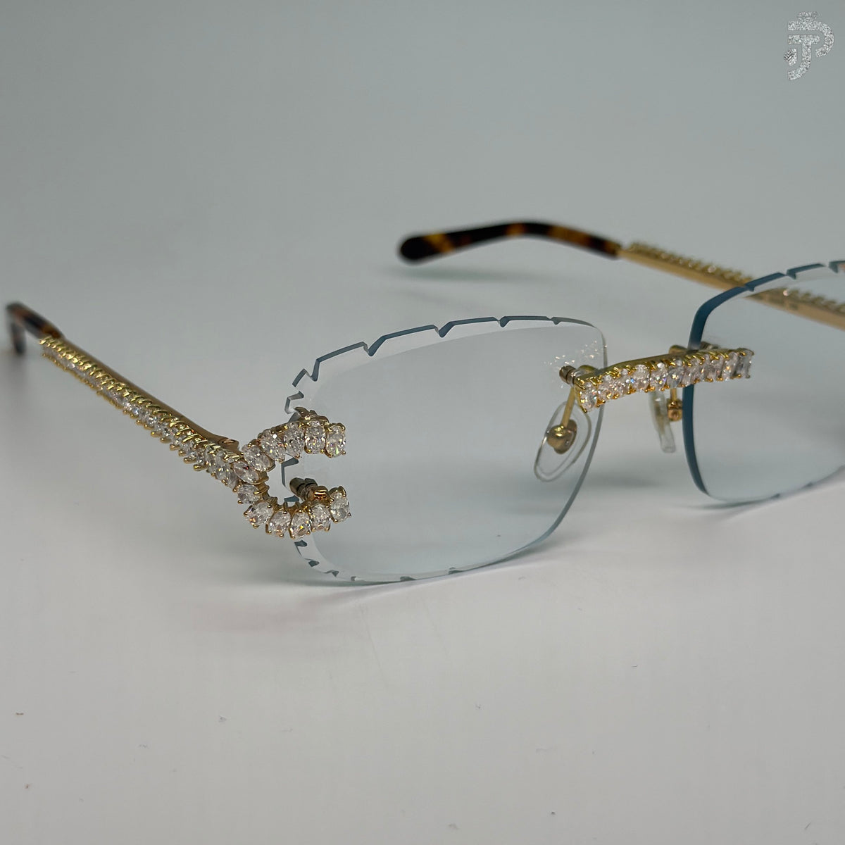 White Glass With Oval Cut Stone In Rhodium Plated Sunglasses