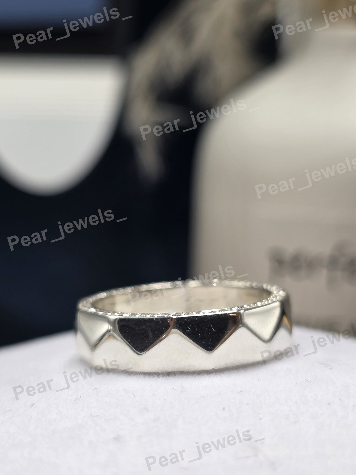 Silver Geometric Band Design In Side Round Diamond Wide Band
