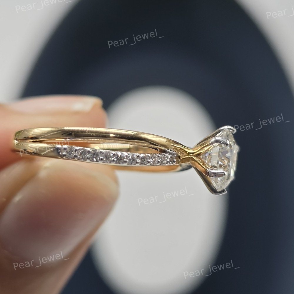 Round Cut VVS Moissanite Diamond Sparkling 925 Sterling Silver Sparkling Ring