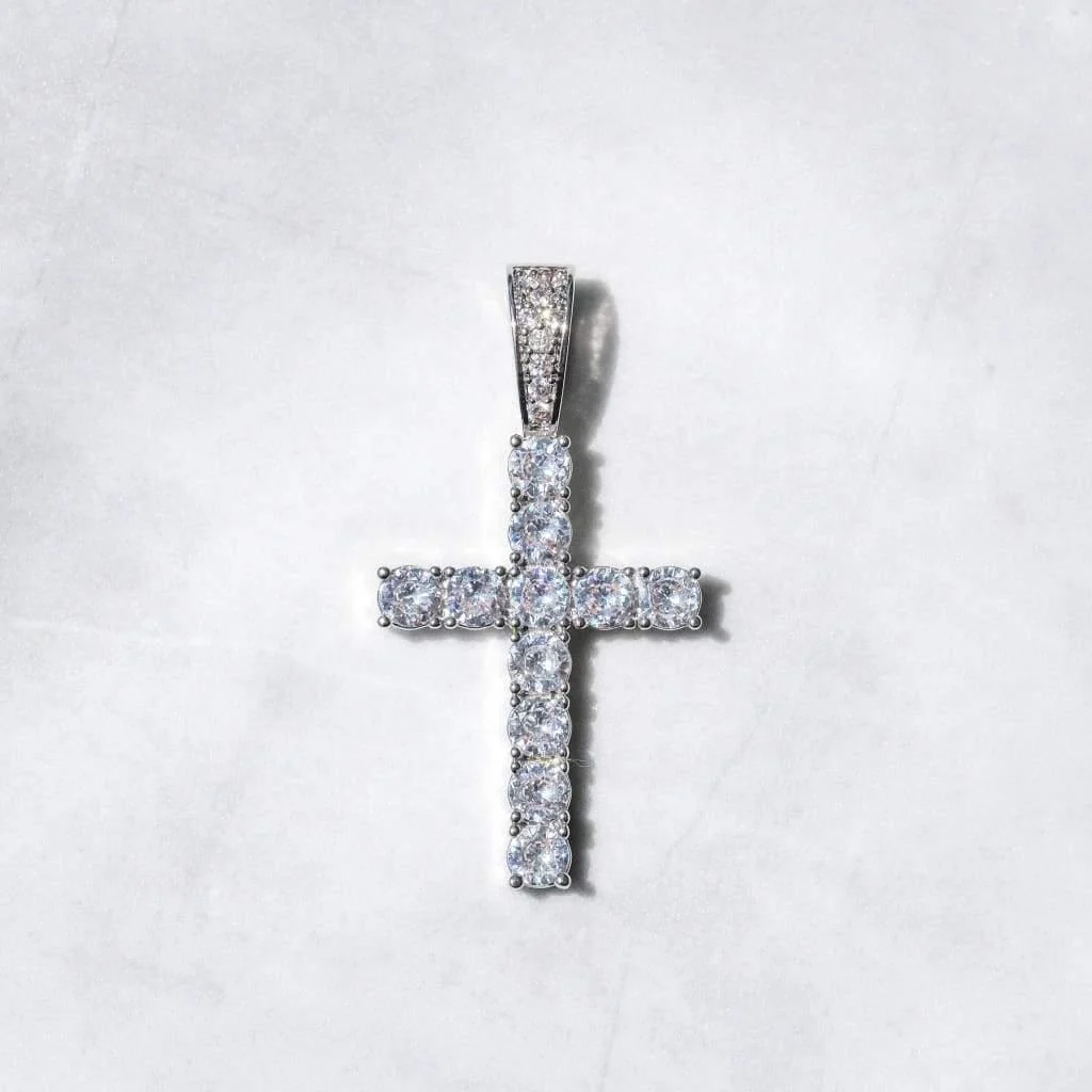 Iced Out 925 Silver VVS Moissanite Cross Design Pendant For Unisex