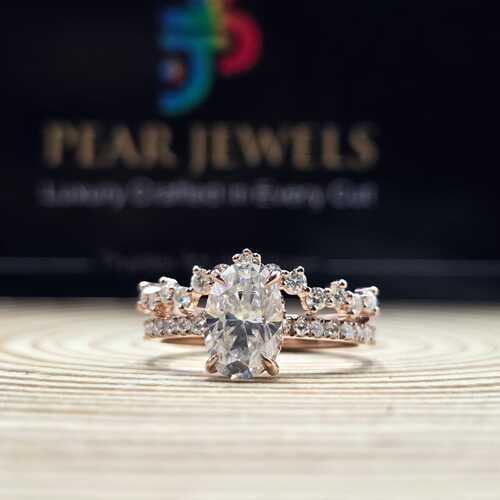 Vintage Style Oval Moissanite Engagement Ring Floral Diamond Band Luxury Ring Set
