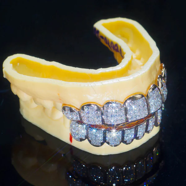 Iced Out Moissanite Diamond Grillz Set Hip Hop Bling Custom Style Party Wear Gift