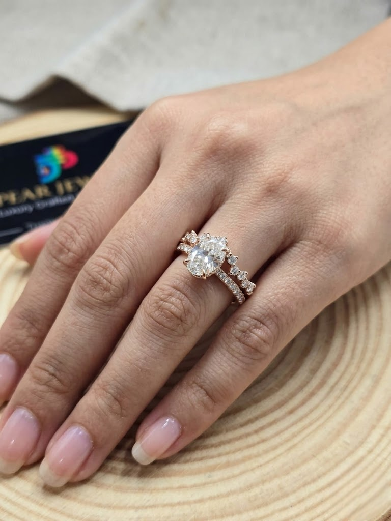 Vintage Style Oval Moissanite Engagement Ring Floral Diamond Band Luxury Ring Set