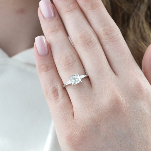 Princess Cut VVS Moissanite Three-Stone Tapered Baguette Ring For Women Proposal