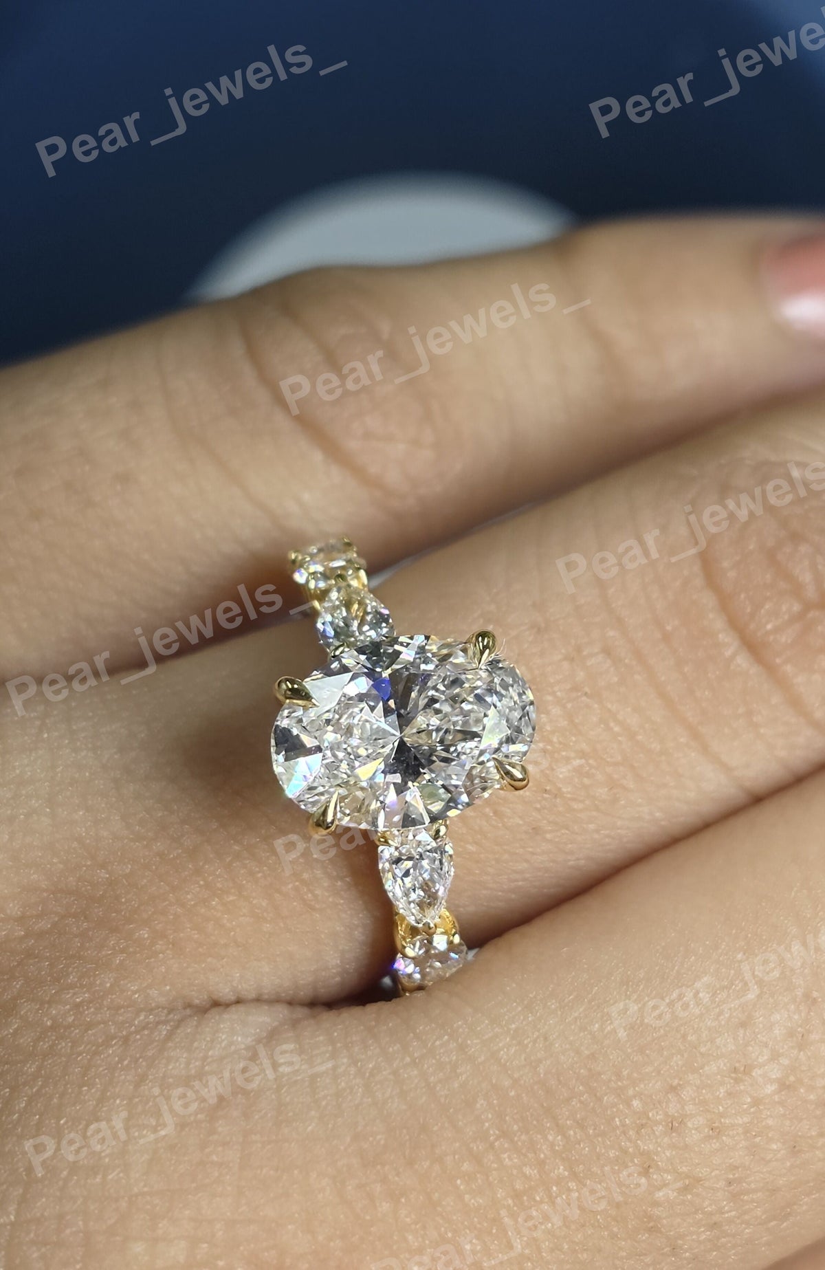 Oval Cut Proposal Ring In 925 Silver For Women - VVS Moissanite Diamond
