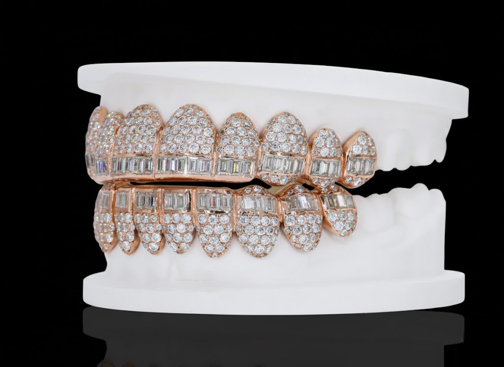 Iced Out Grillz Set Moissanite Diamond Look 925 Silver Teeth Jewelry