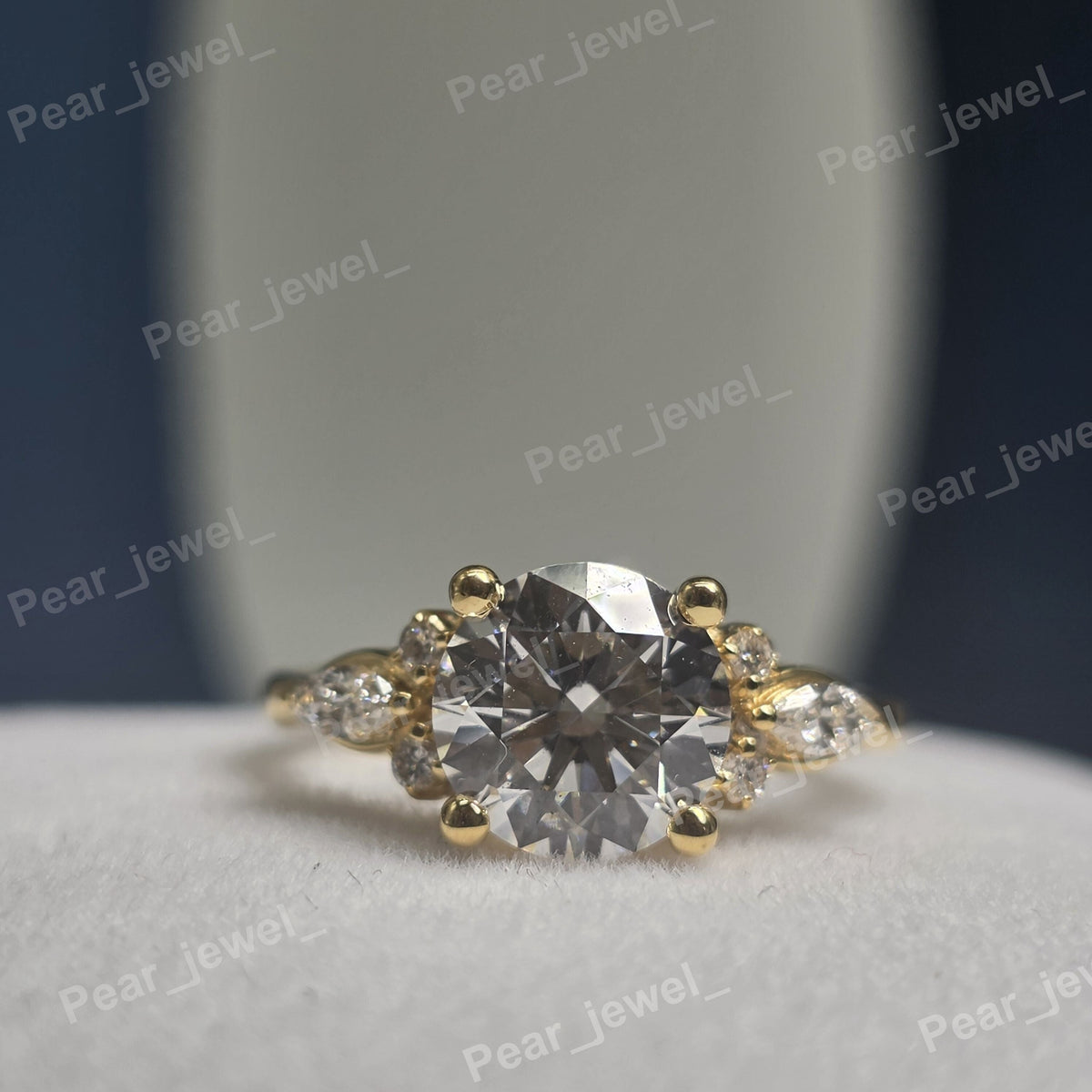 925 Sterling Silver VVS Moissanite Diamond Round Brilliant Cut Engagement Ring