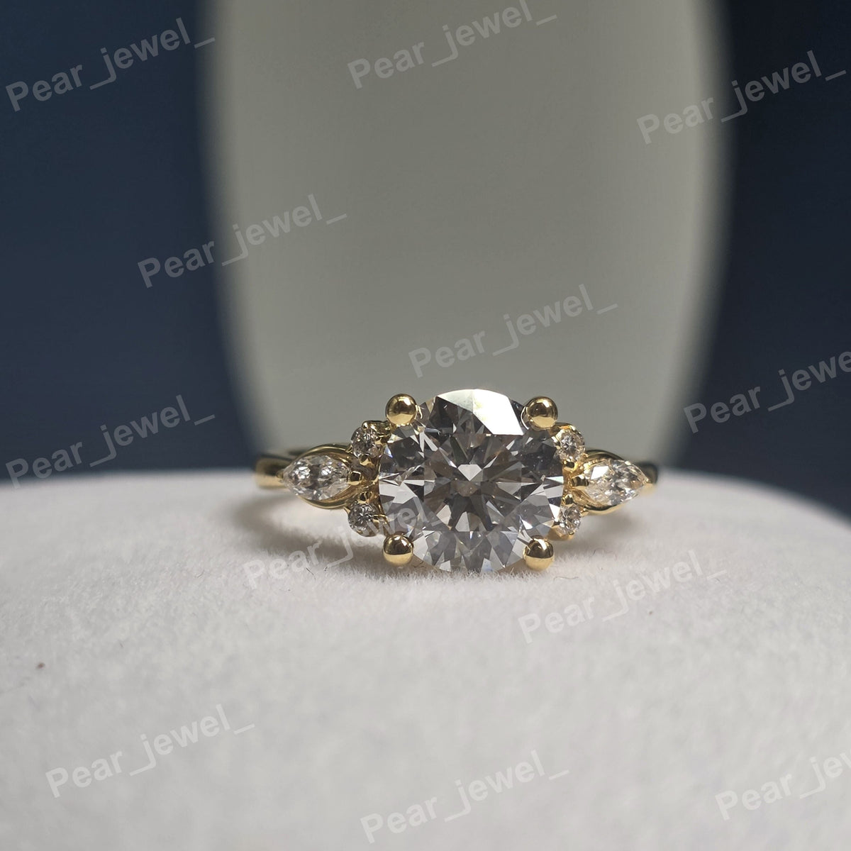 925 Sterling Silver VVS Moissanite Diamond Round Brilliant Cut Engagement Ring