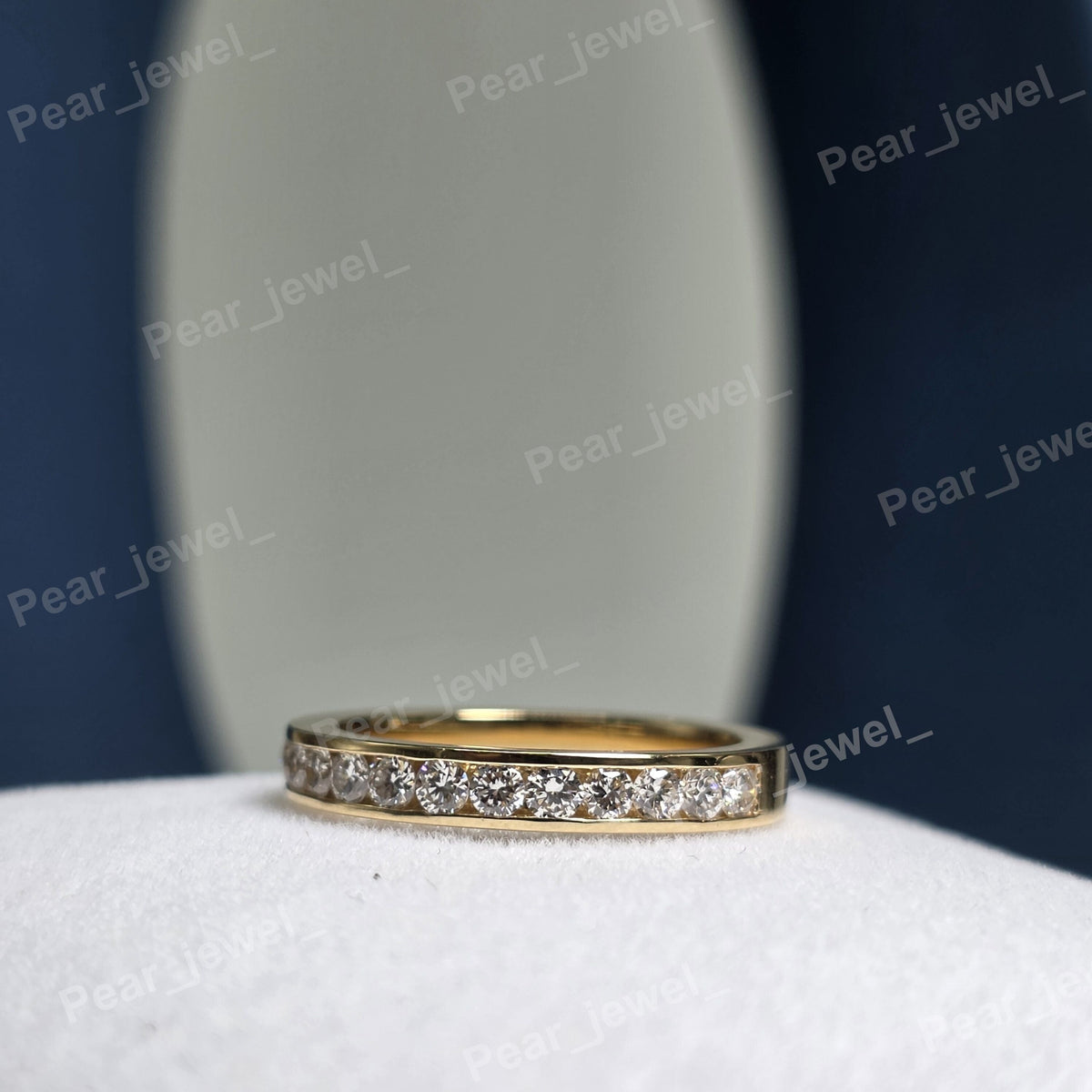 VVS Round Brilliant Cut Moissanite Diamond 925 Silver Wedding Band For Women Wear