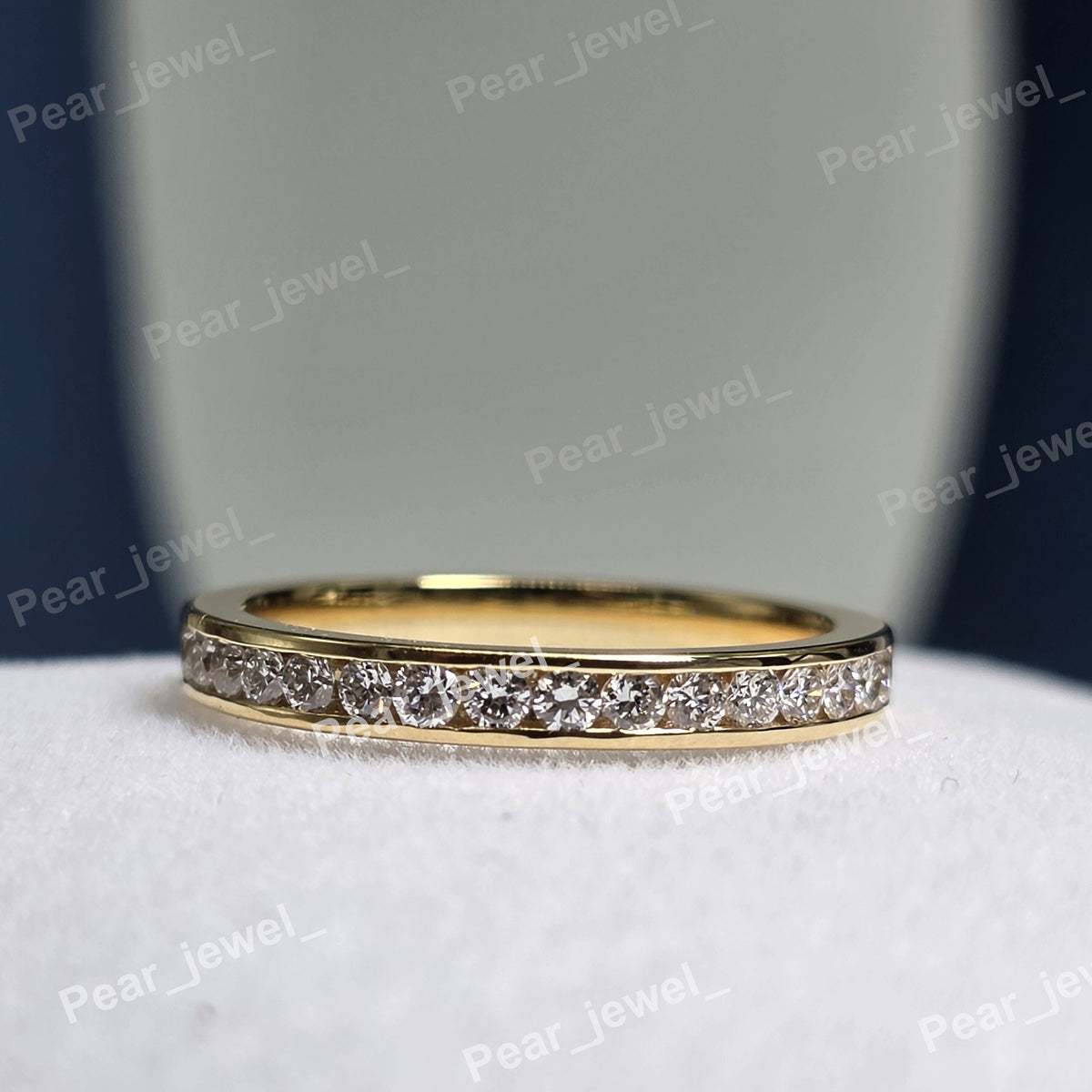 VVS Round Brilliant Cut Moissanite Diamond 925 Silver Wedding Band For Women Wear