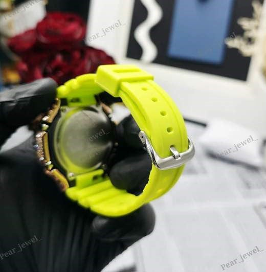 Iced Out VVS Moissanite Diamond Round Bezel Bust Down Watch For Party Wear