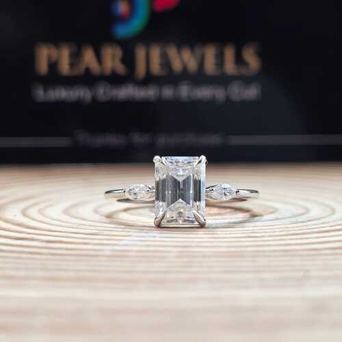 925 Silver Emerald Cut Moissanite Diamond Proposal Ring for Women