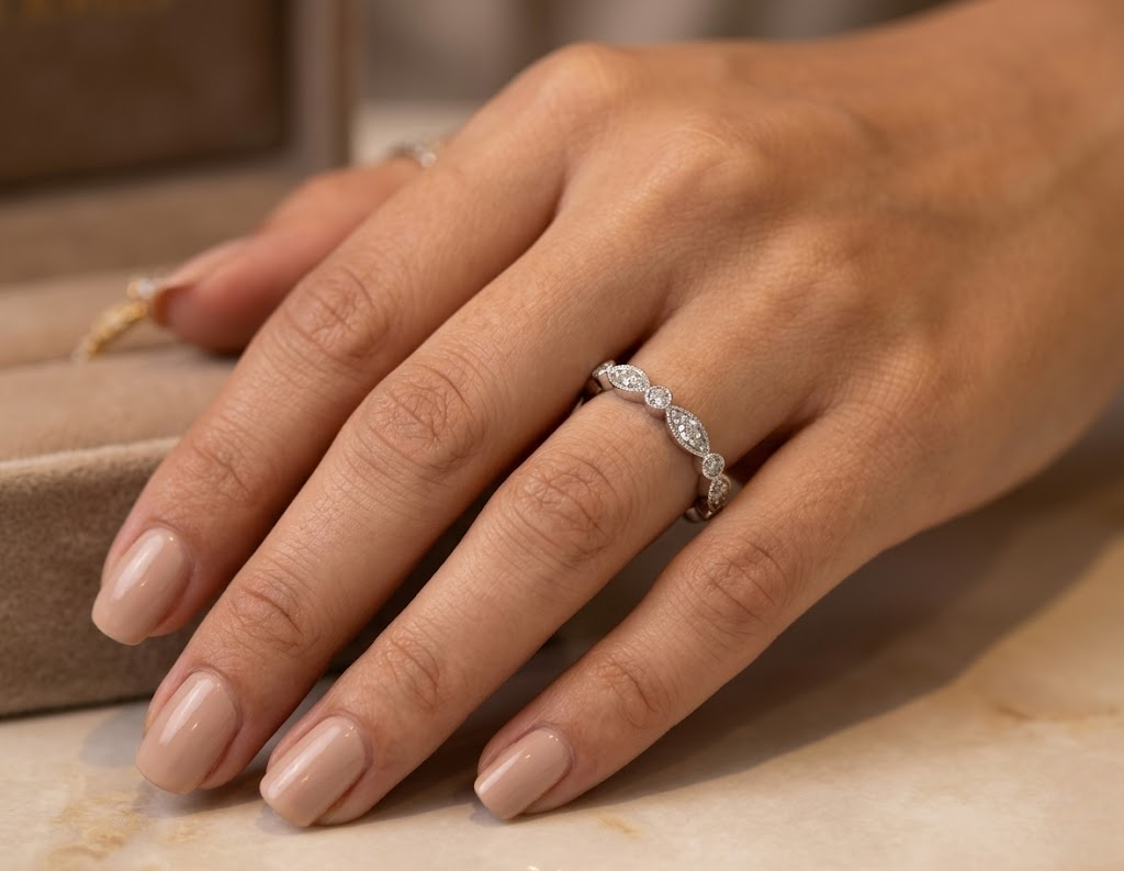 Full Eternity Moissanite Band Round Alternating Design Bridal Ring In Silver