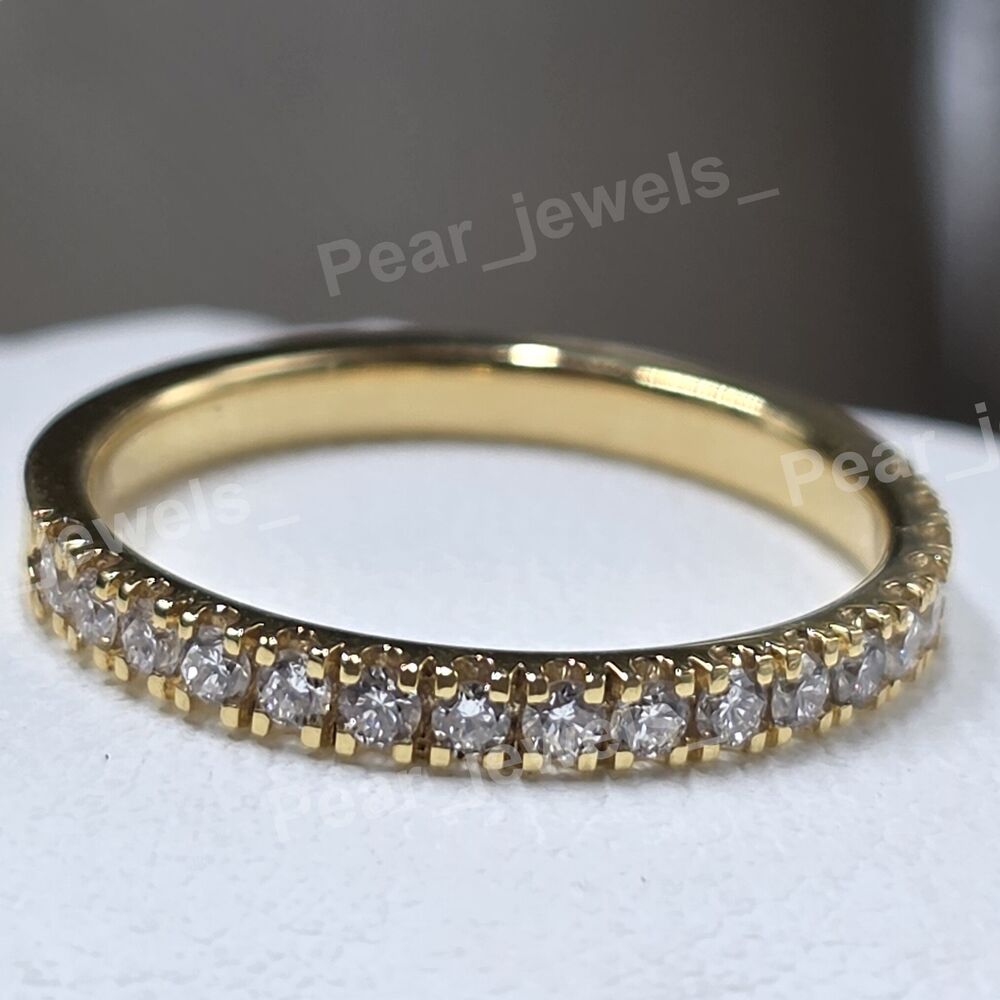 Round Cut VVS Moissanite Diamond 925 Silver Wedding Wear Band For Women