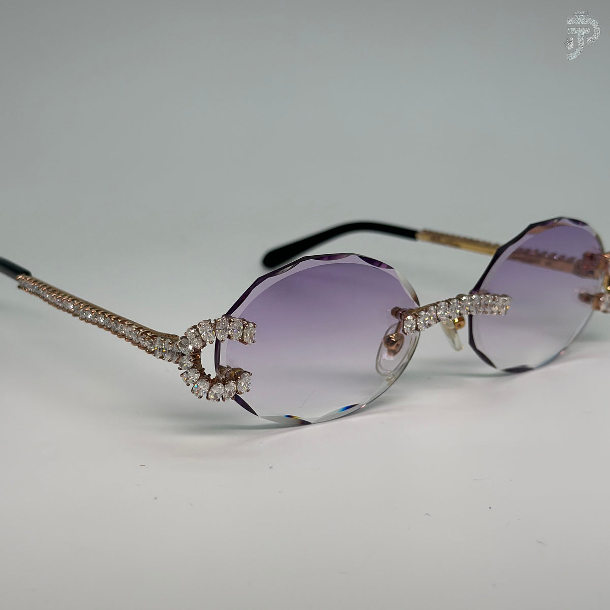 Unisex Wear Oval Cut Diamond Glasses With Purple Gradiant Glasses