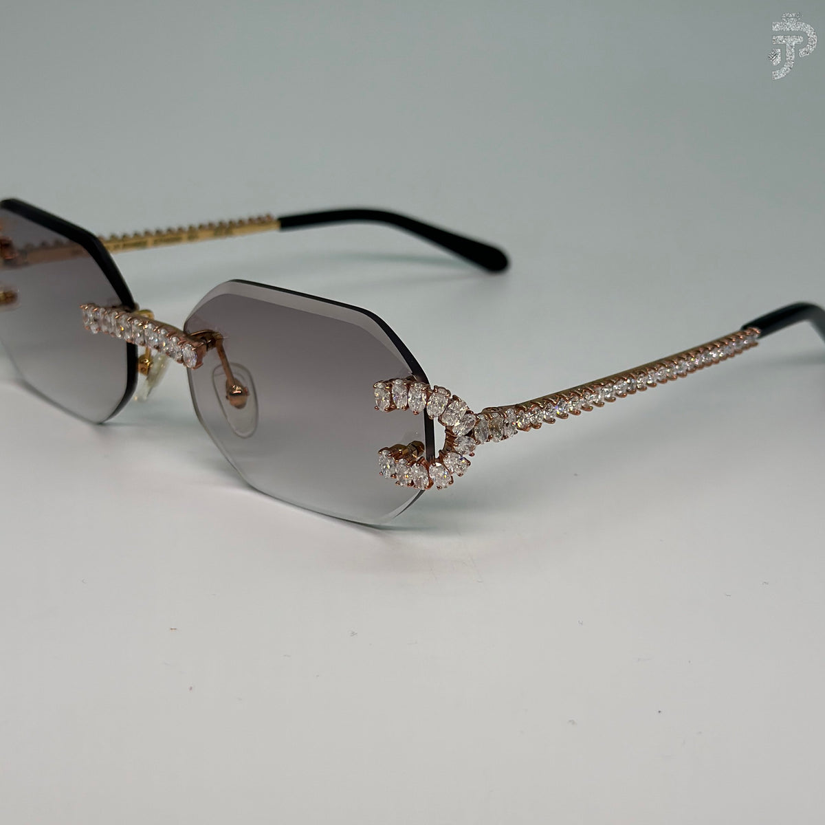 Fashion Luxury Oval Cut Diamond Sunglasses For Unisex Wear