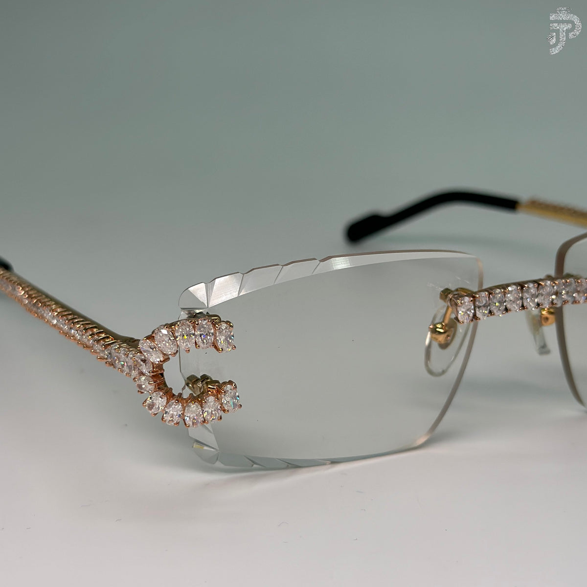 Elegant Oval Cut Moissanite Diamond Glasses For Unisex Wear Diamond Glasses