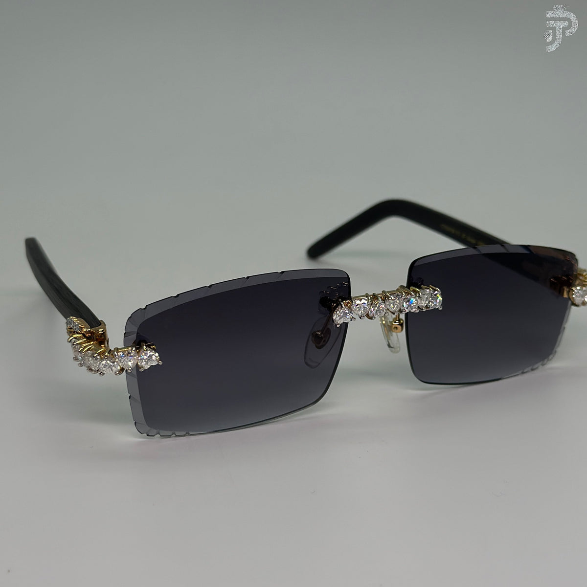 Heart Cut VVS Clarity Moissanite Diamond Elegant Glasses For Unisex Wear Glasses