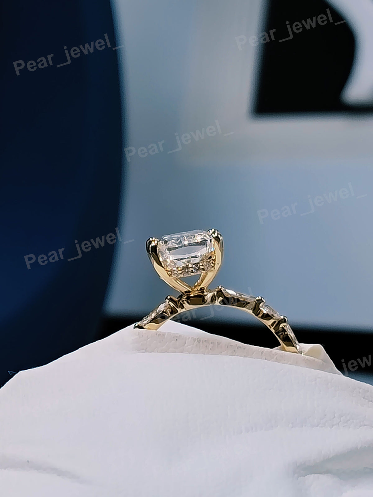 VVS Moissanite Elongated Cushion Diamond Iced Out Silver Elgant Luxury Statement Women Wear Ring