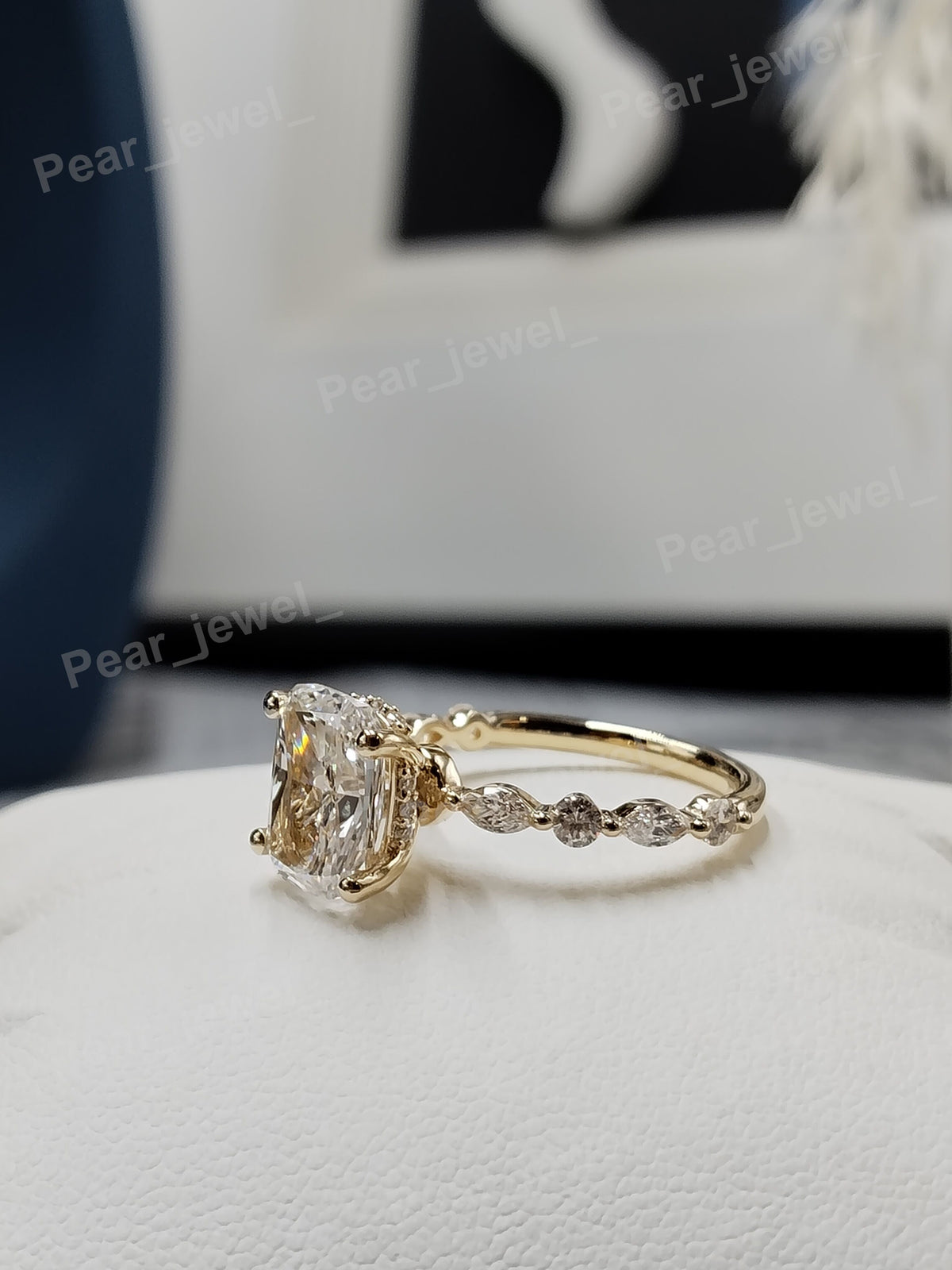 VVS Moissanite Elongated Cushion Diamond Iced Out Silver Elgant Luxury Statement Women Wear Ring