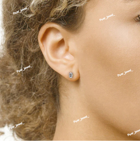 Oval Cut Moissanite diamond Stud Earring In 925 Silver Classic Style