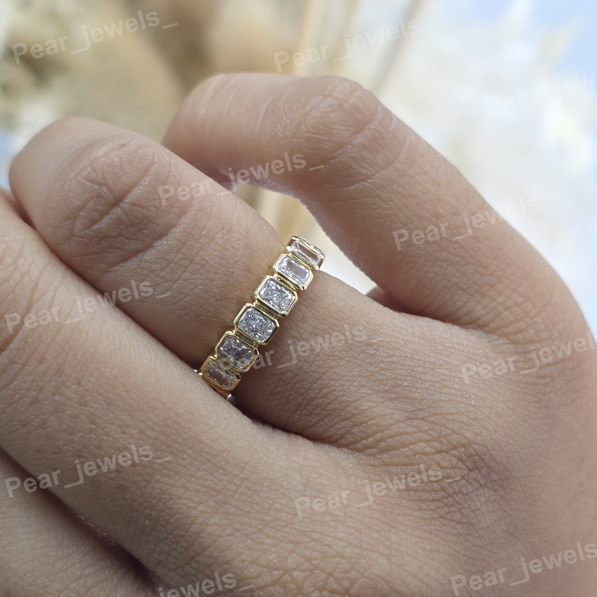 VVS Moissanite Diamond Sparkling Radiant Cut 925 Sterling Silver Wedding Wear Band For Women
