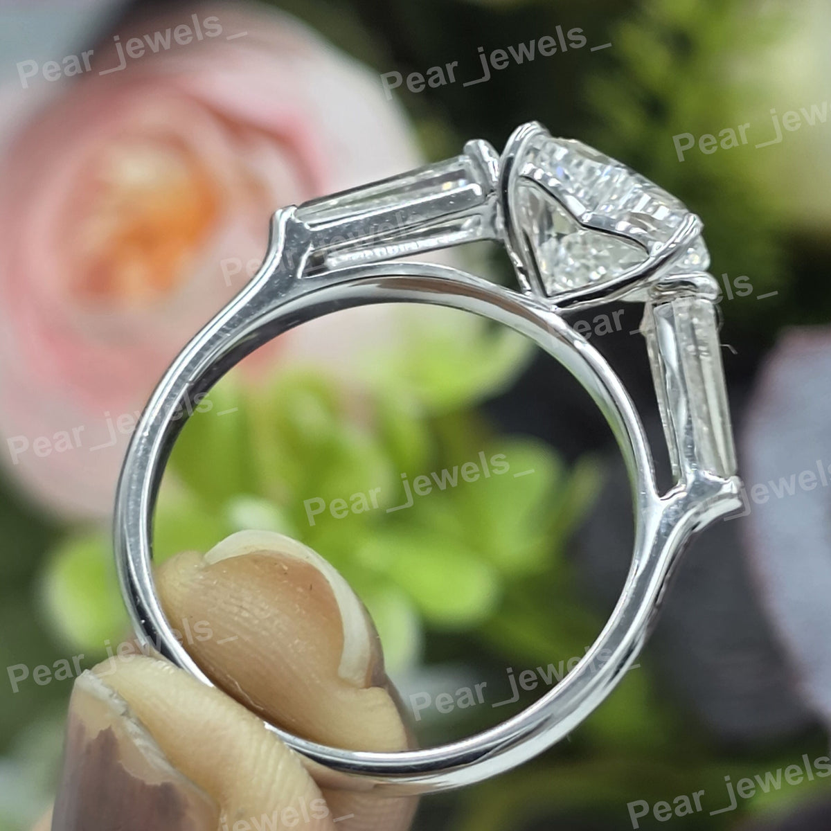 VVS Moissanite 925 Silver Luxury Engagement And Praposal Ring For Women