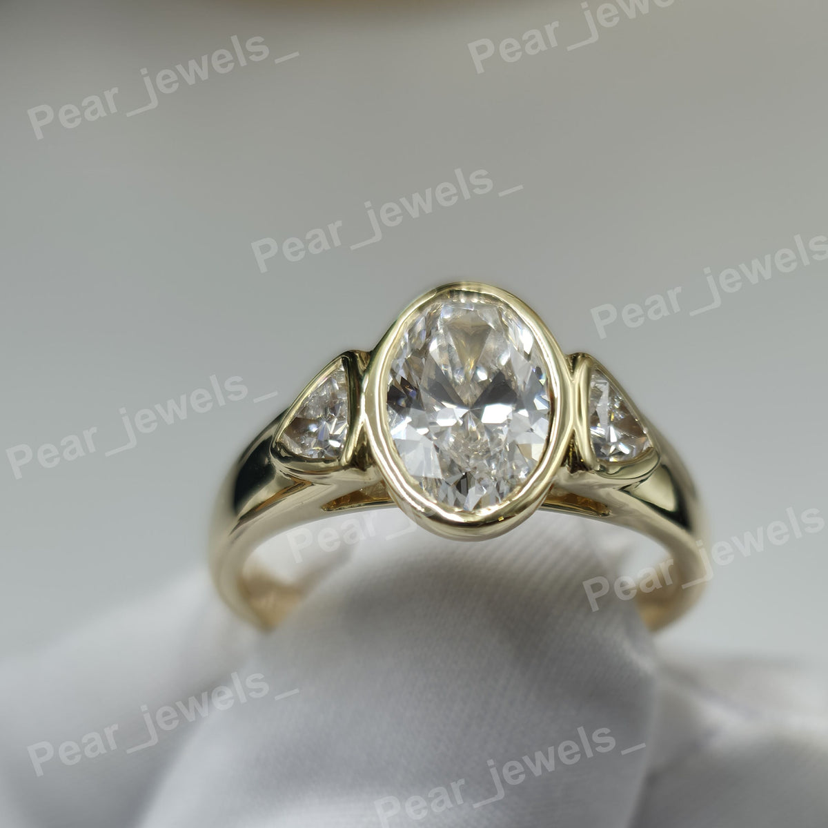 Iced Out VVS Moissanite Diamond Oval Cut 925 Sterling Silver Engagement Wear Ring