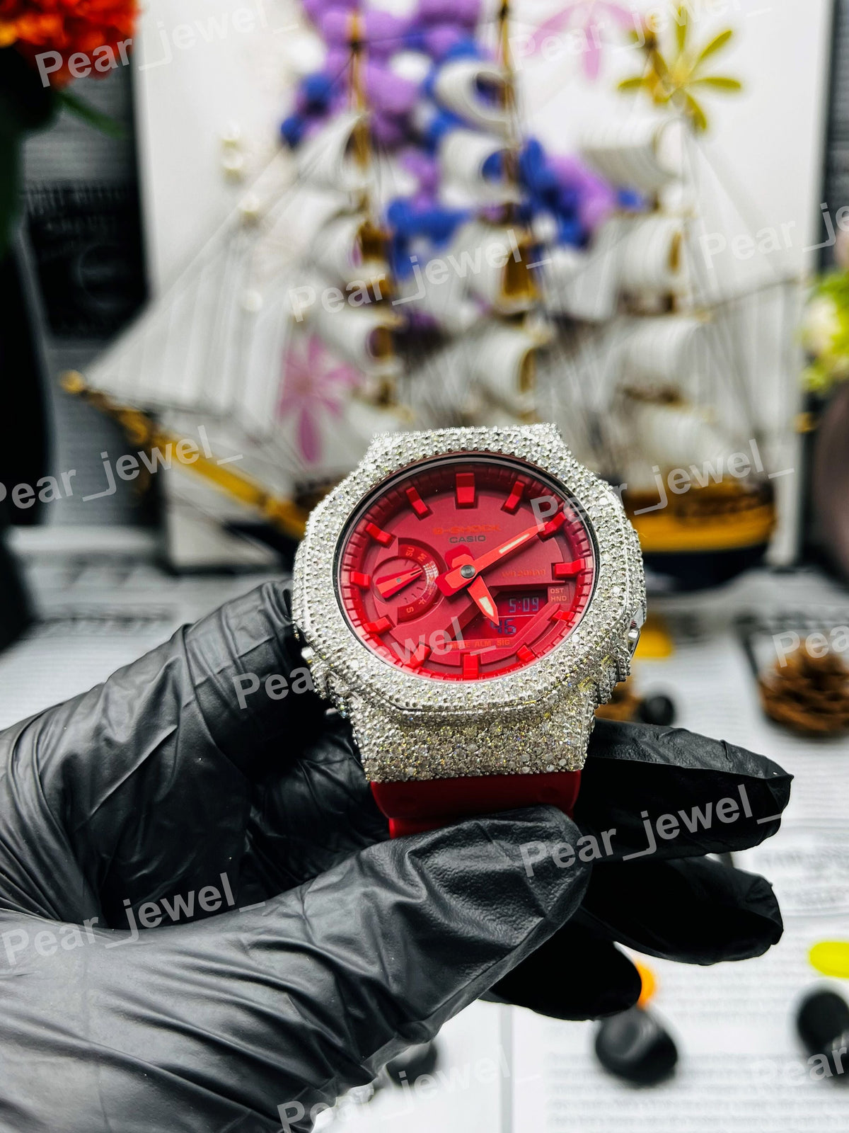 Iced Out Moissanite Diamond Red Round Case Dial Wrist Watch for Unisex Wear