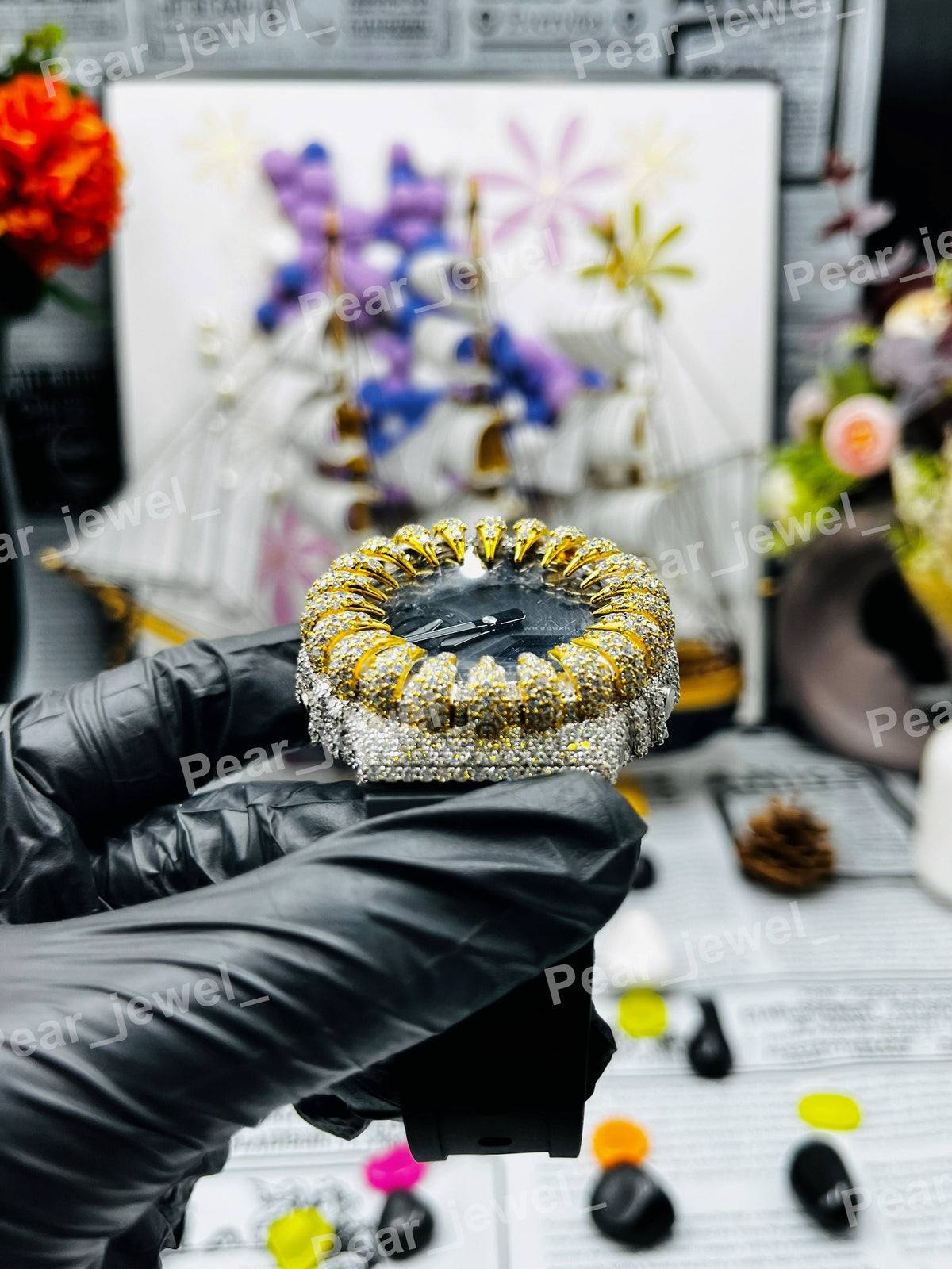 Iced Out Throne Black Case Dial Moissanite Dimaond Hip Hop Watch For Party Wear