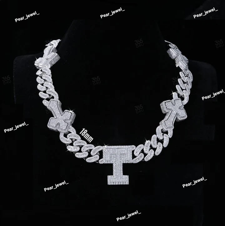 Custome Letter 925 Sterling Silver VVS Moissanite Cross Design Necklace
