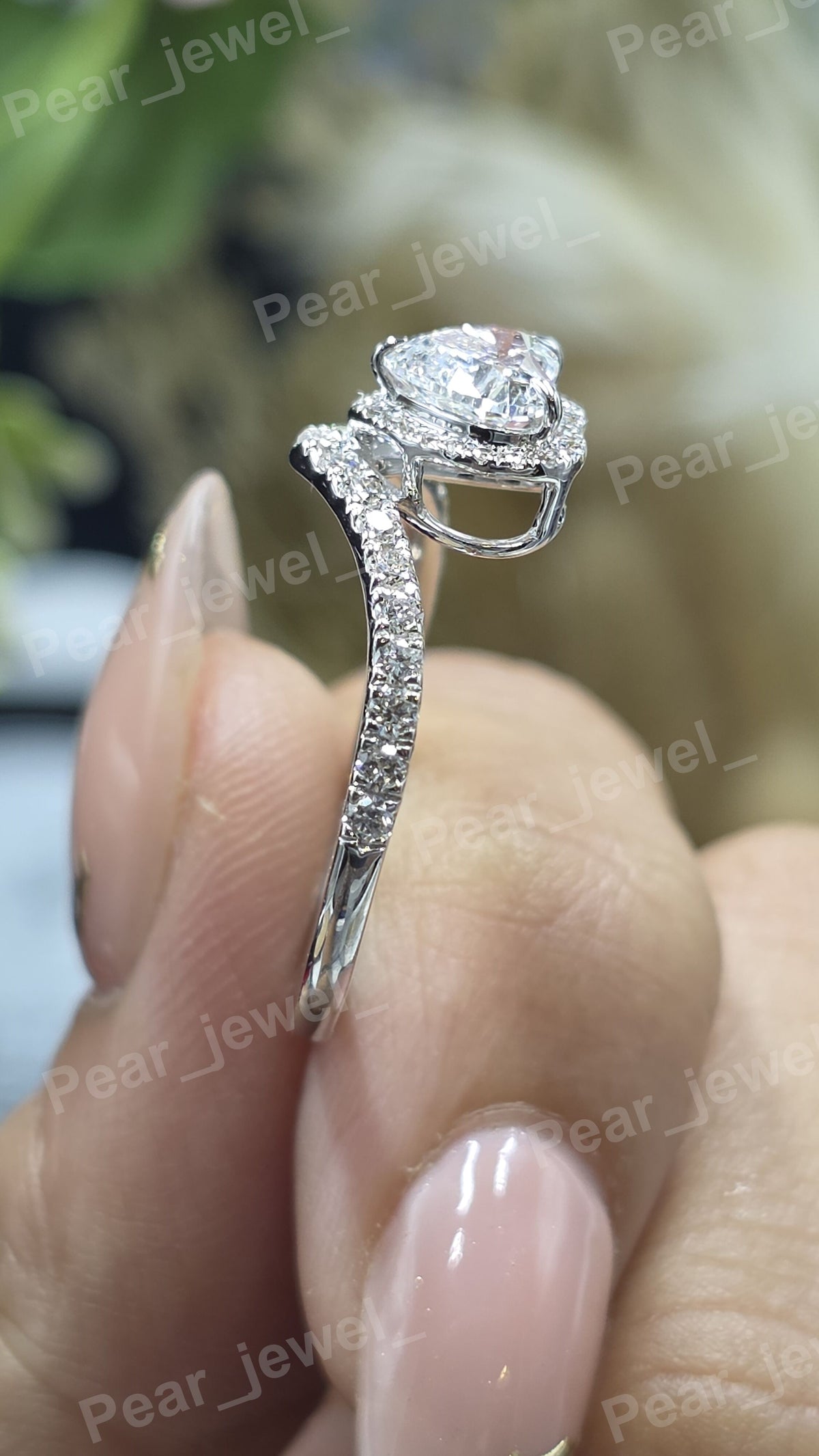 Iced Out Heart Shape Silver Luxury Ring Moissanite Diamond Statement Ring For Women