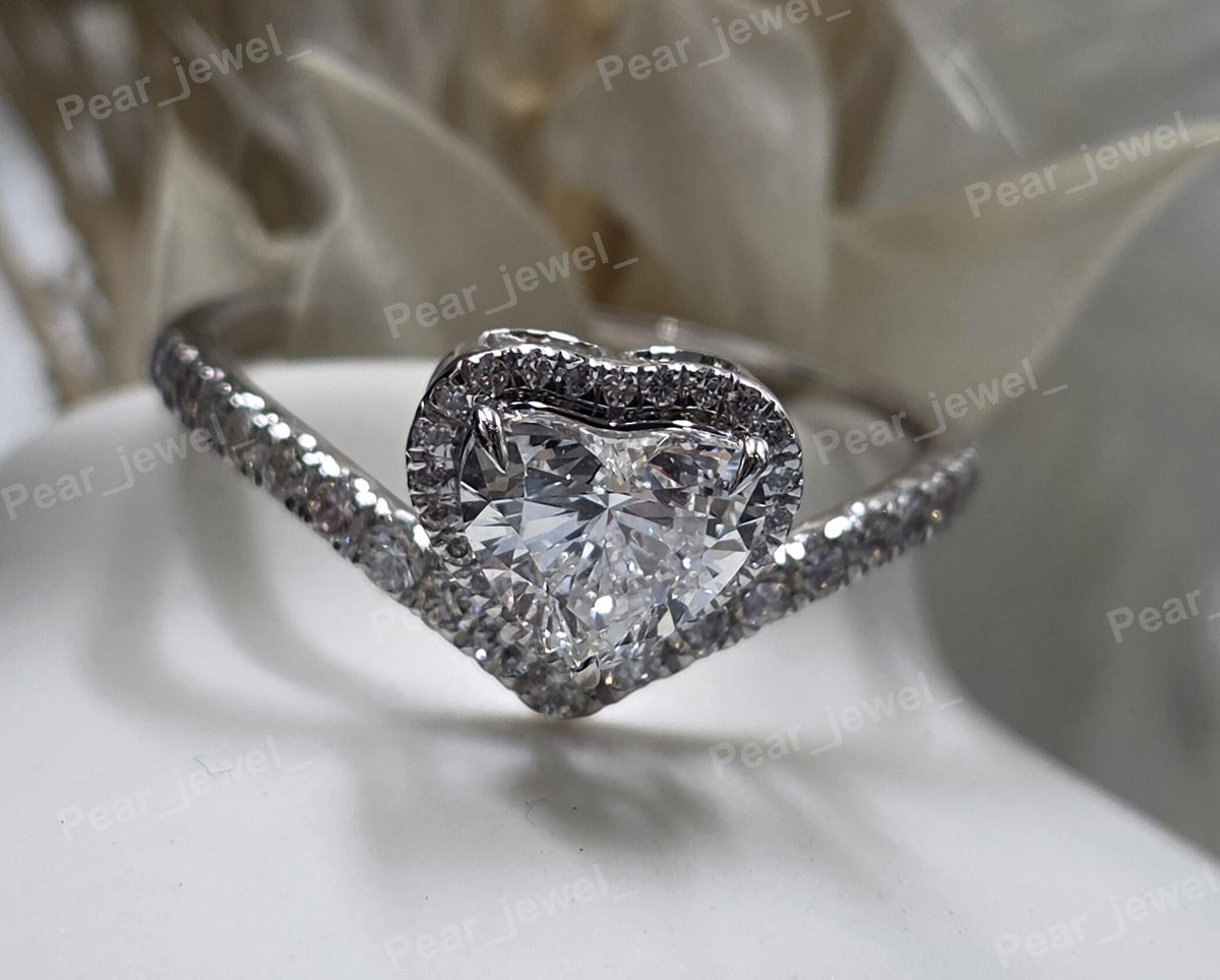 Iced Out Heart Shape Silver Luxury Ring Moissanite Diamond Statement Ring For Women