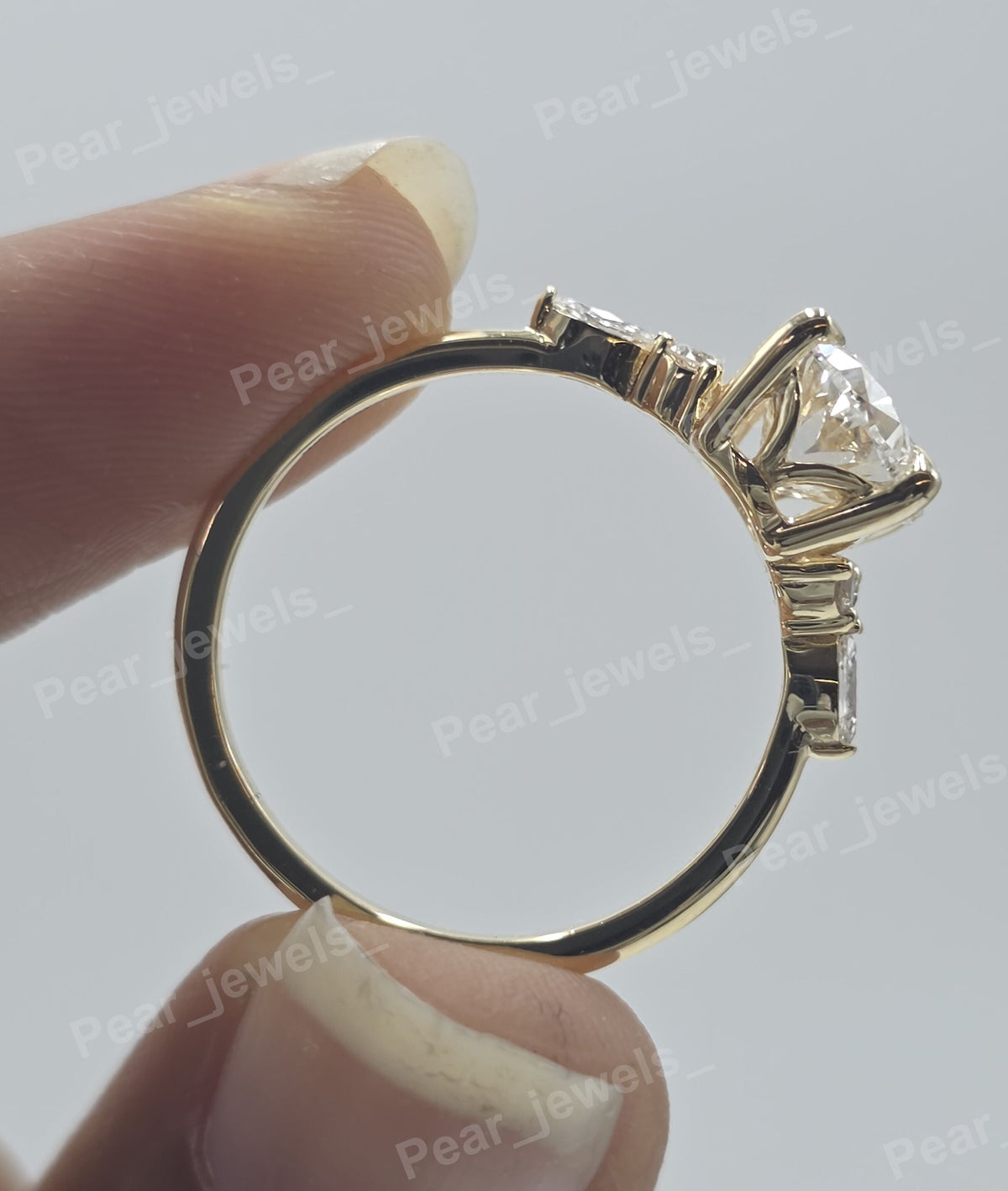 Iced Out 925 Sterling Silver Oval Cut Moissanite Sparkling Wedding Wear Ring