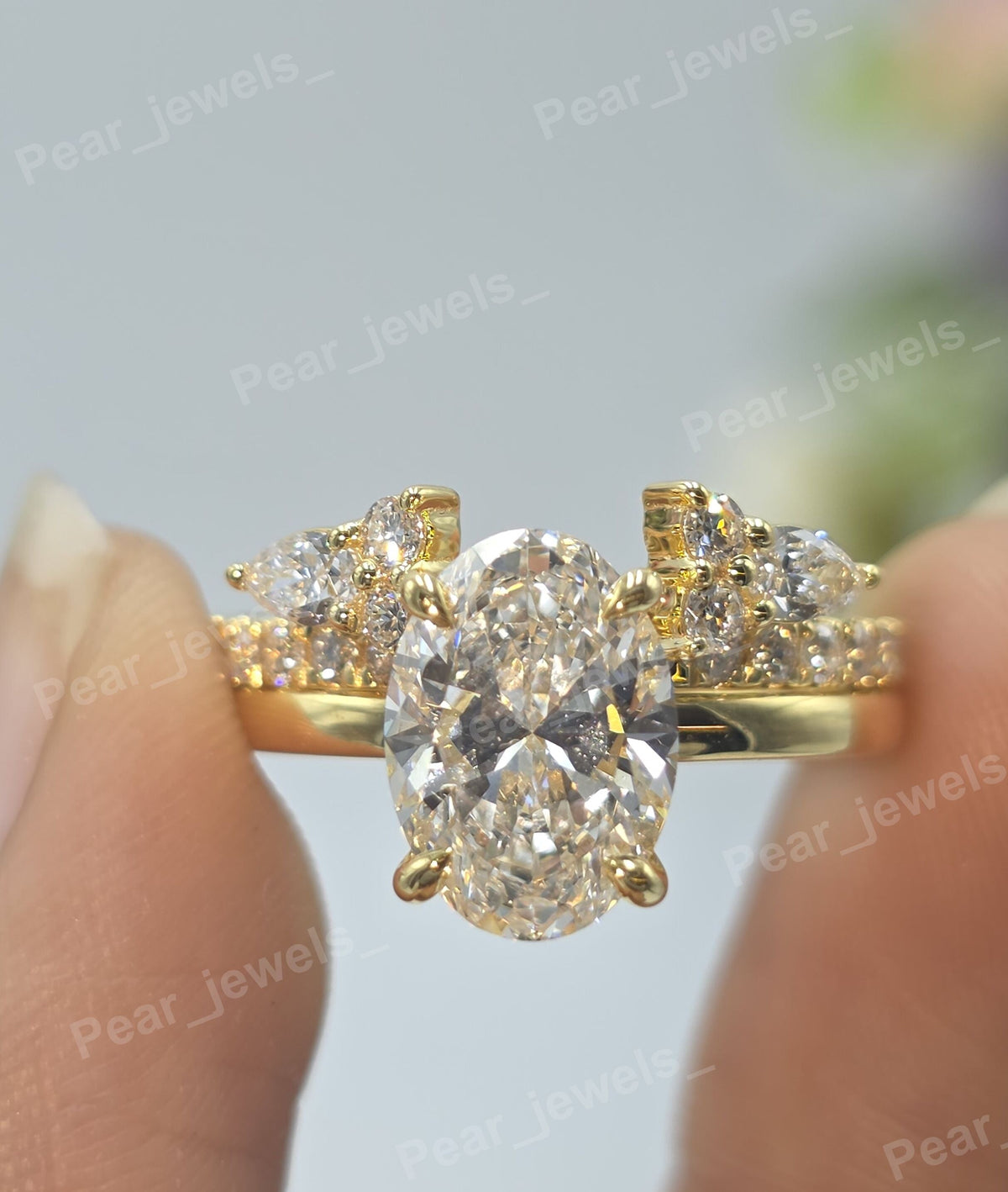 Iced Out Oval Cut VVS Moissanite Diamond Silver Ring Set For Wedding Wear