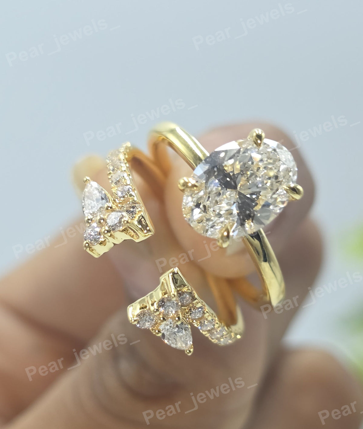 Iced Out Oval Cut VVS Moissanite Diamond Silver Ring Set For Wedding Wear