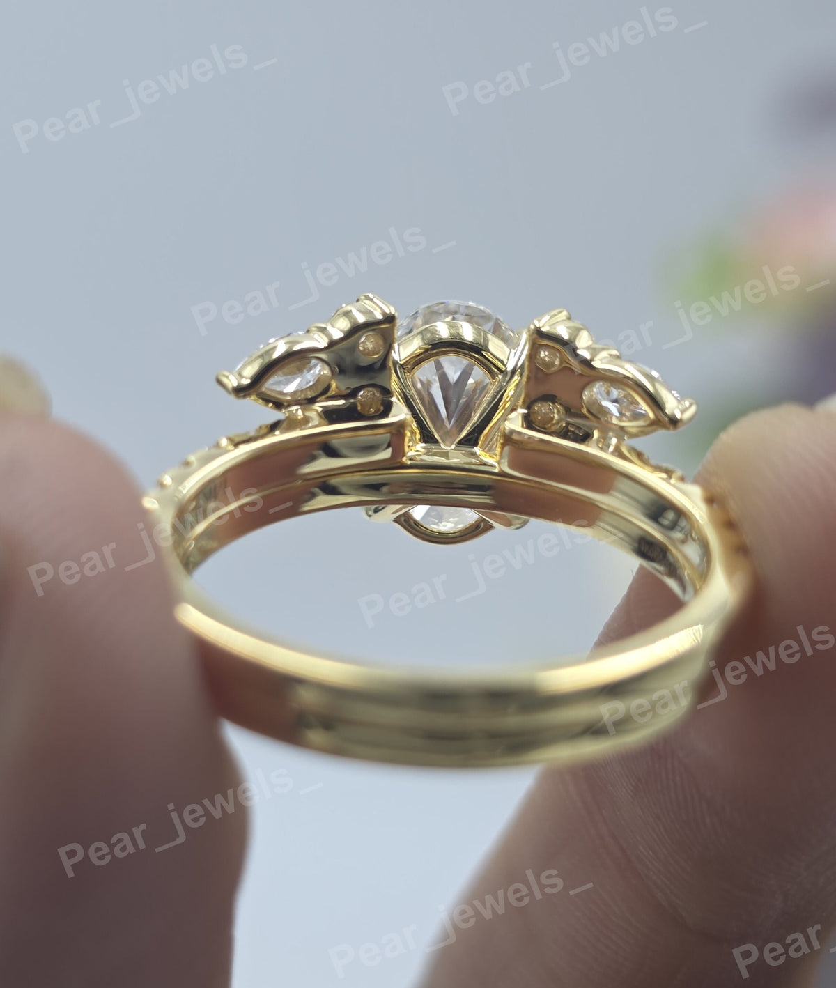 Iced Out Oval Cut VVS Moissanite Diamond Silver Ring Set For Wedding Wear
