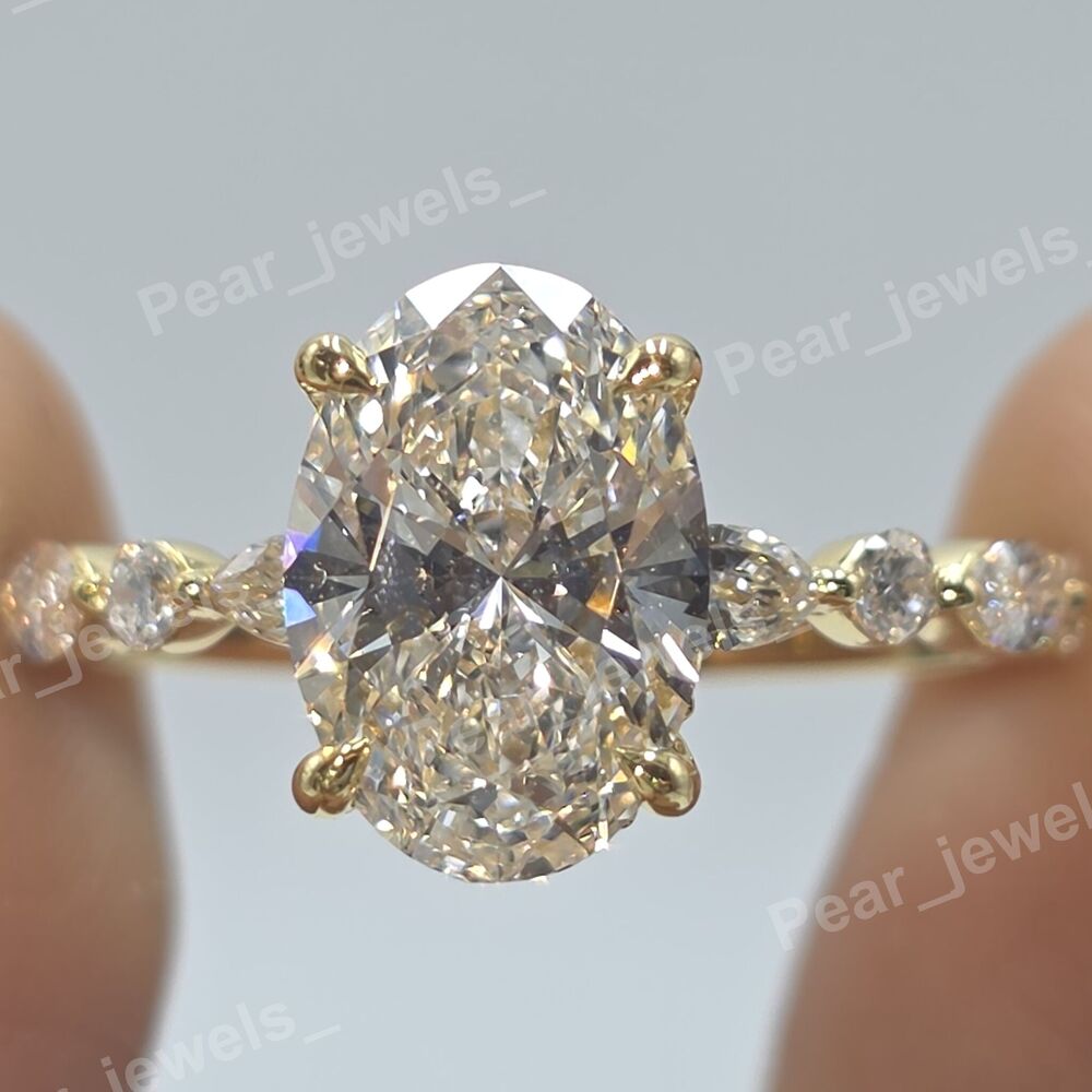 Iced Out 1.50 Ct Oval Cut Moissanite Diamond 925 Sterling Silver Wedding Wear Ring