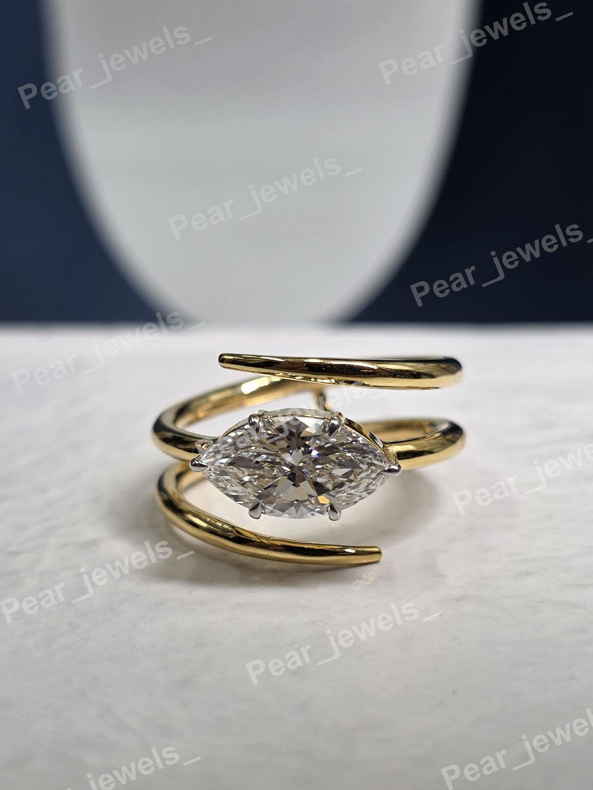 Iced Out VVS Moissanite Diamond 925 Sterling Silver Engagement Ring For Her