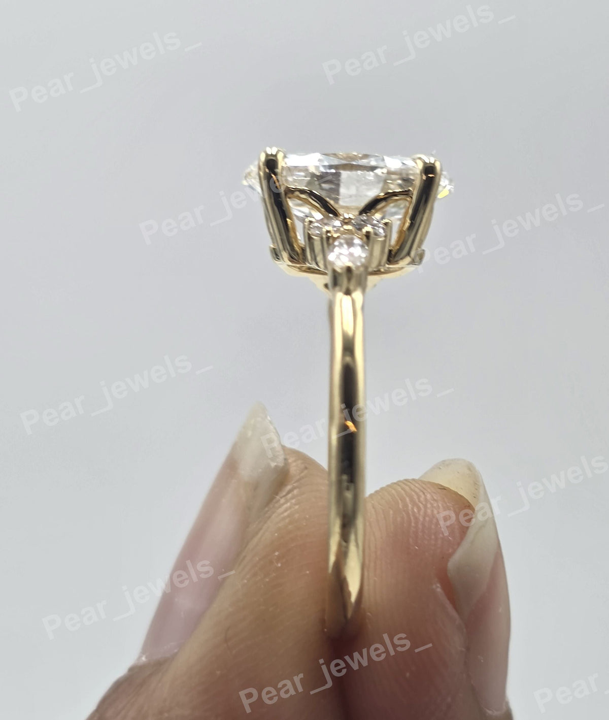 Iced Out 925 Sterling Silver Oval Cut Moissanite Sparkling Wedding Wear Ring