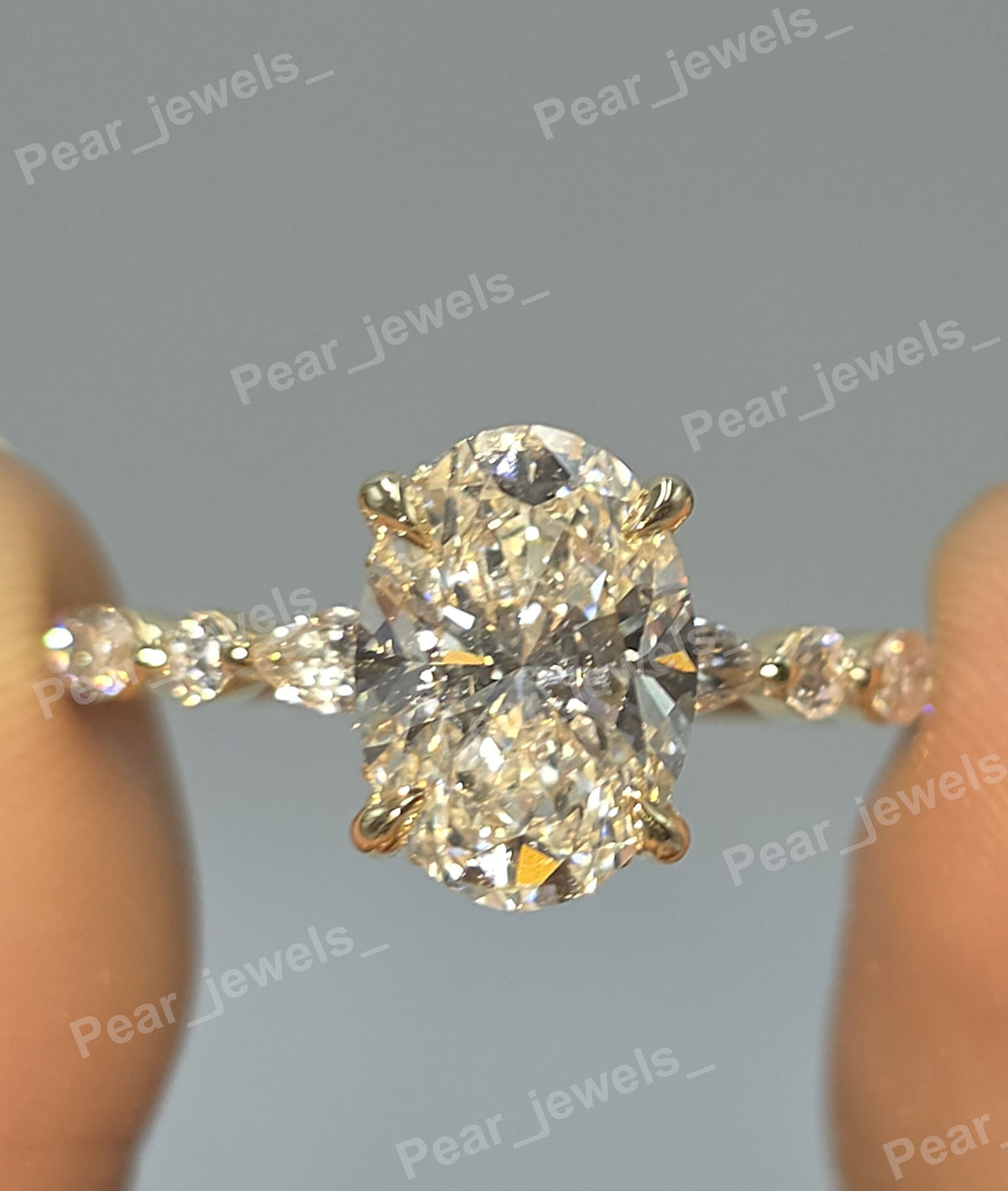 Iced Out 1.50 Ct Oval Cut Moissanite Diamond 925 Sterling Silver Wedding Wear Ring