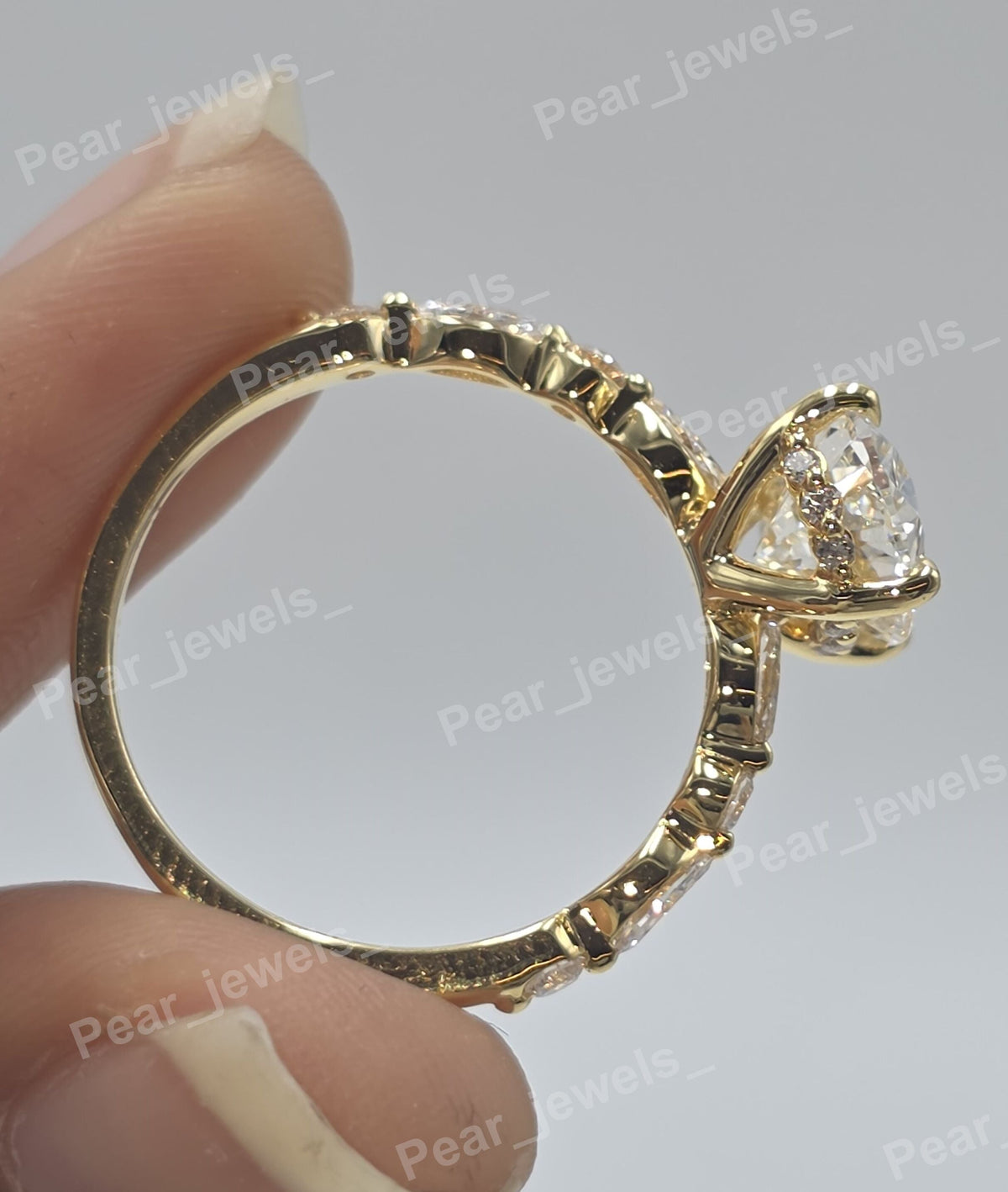 Iced Out 1.50 Ct Oval Cut Moissanite Diamond 925 Sterling Silver Wedding Wear Ring