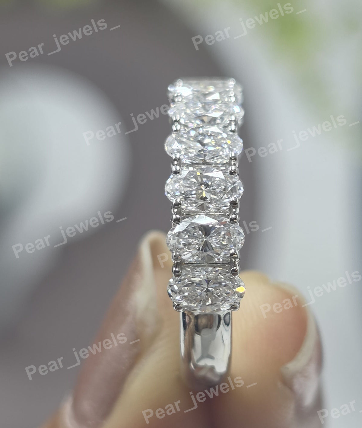 Oval Cut Silver Moissanite Dimaond Luxury Statement Women Wear Engagement Band